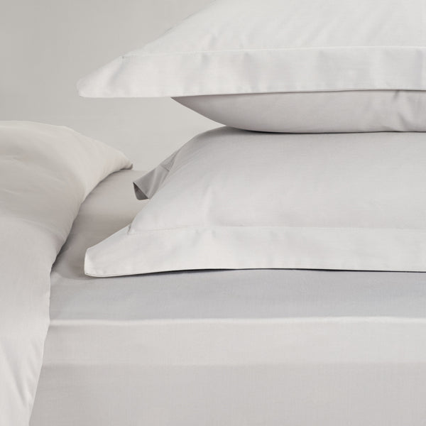 Cotton-Rich-Percale-200-Thread-Count-Oxford-Pillowcase-Light-Grey-01_600x600_crop_center.jpg