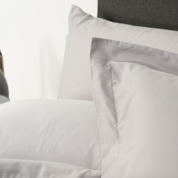 Cotton-Rich-Percale-200-Thread-Count-Oxford-Pillowcase-Light-Grey03_600x600_crop_center.jpg