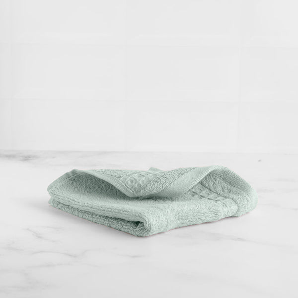 deluxe-waffle-zero-twist-face-cloth-towels-2_600x600_crop_center.jpg