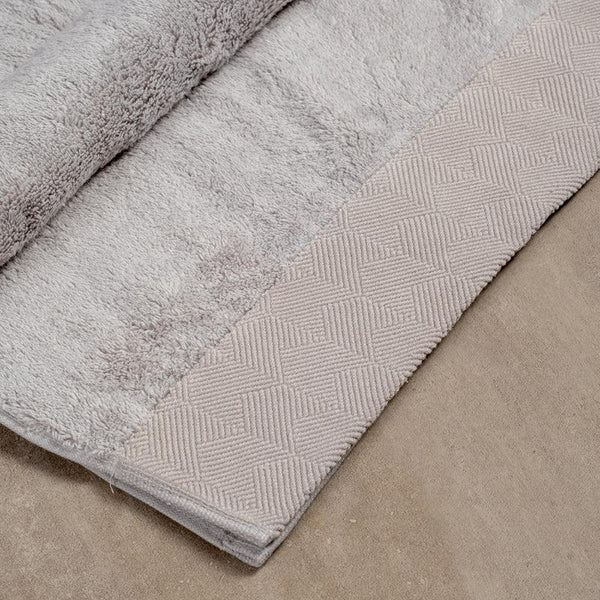 royale-luxe-collection-zero-twist-bath-sheet-towels-5_600x600_crop_center.jpg