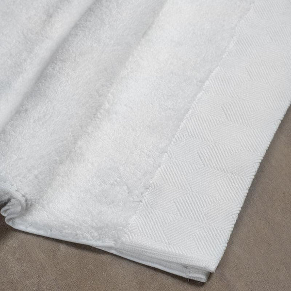 royale-luxe-collection-zero-twist-bath-sheet-towels-6_600x600_crop_center.jpg