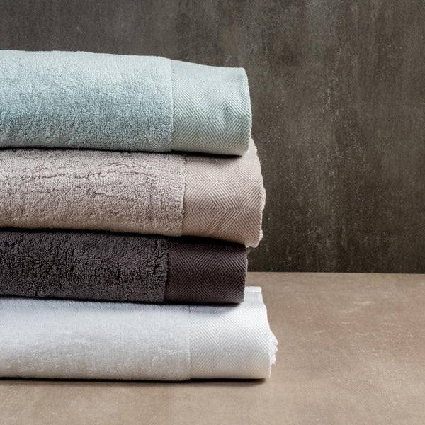 royale-luxe-collection-zero-twist-bath-sheet-towels_600x600_crop_center.jpg