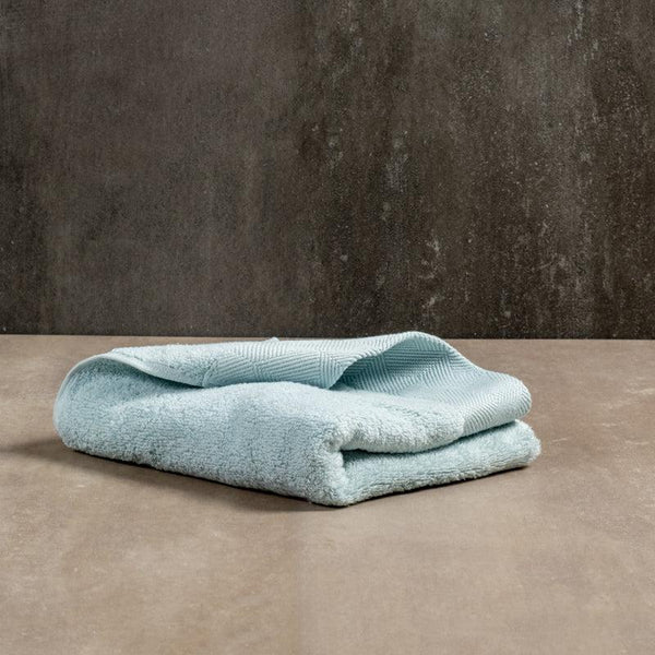 royale-luxe-collection-zero-twist-hand-towel-towels-4_600x600_crop_center.jpg