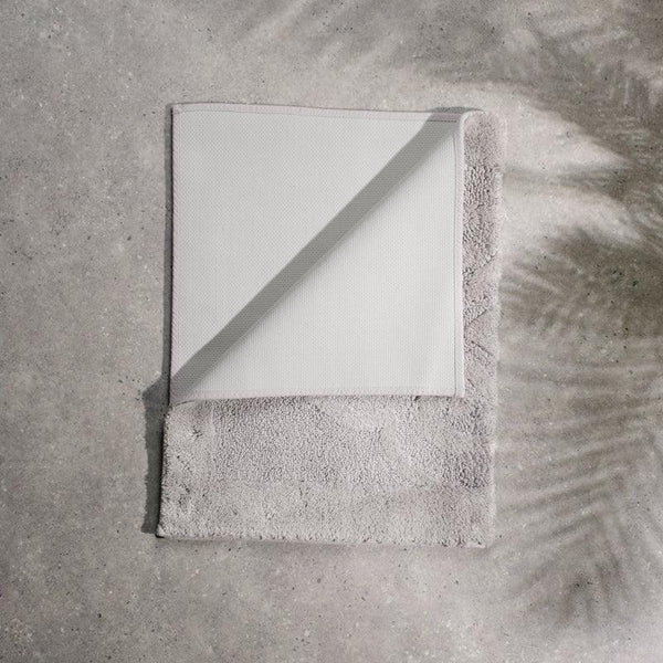 whisper-soft-non-slip-cotton-pattern-bath-mat-60x90-light-grey-bath-mat-3_600x600_crop_center.jpg